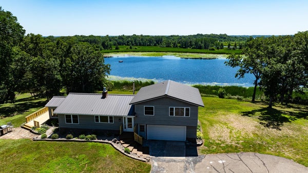 1307 COUNTY ROAD 44, SOUTH HAVEN, MN 55382 - Image ab5e39b9ce4fa18736f36a51e7ee41f3/1261704593