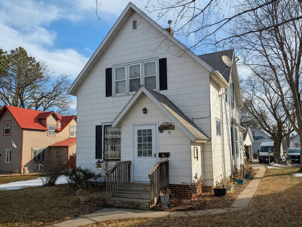 Photo of 418 S 6th Street, Montevideo, MN 56265 (MLS # 7028200)