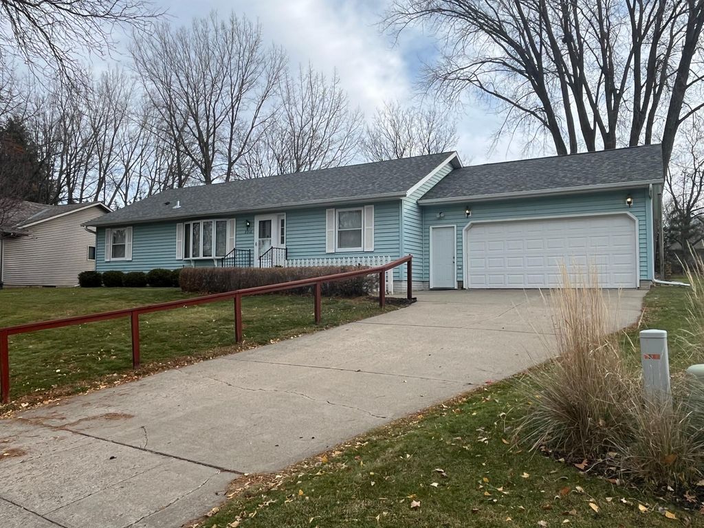 Photo of 2316 Hallquist Avenue, Red Wing, MN 55066 (MLS # 7006743)