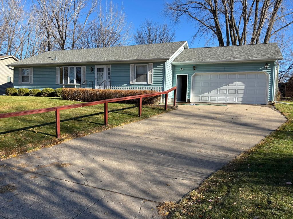Photo of 2316 Hallquist Avenue, Red Wing, MN 55066 (MLS # 7006743)