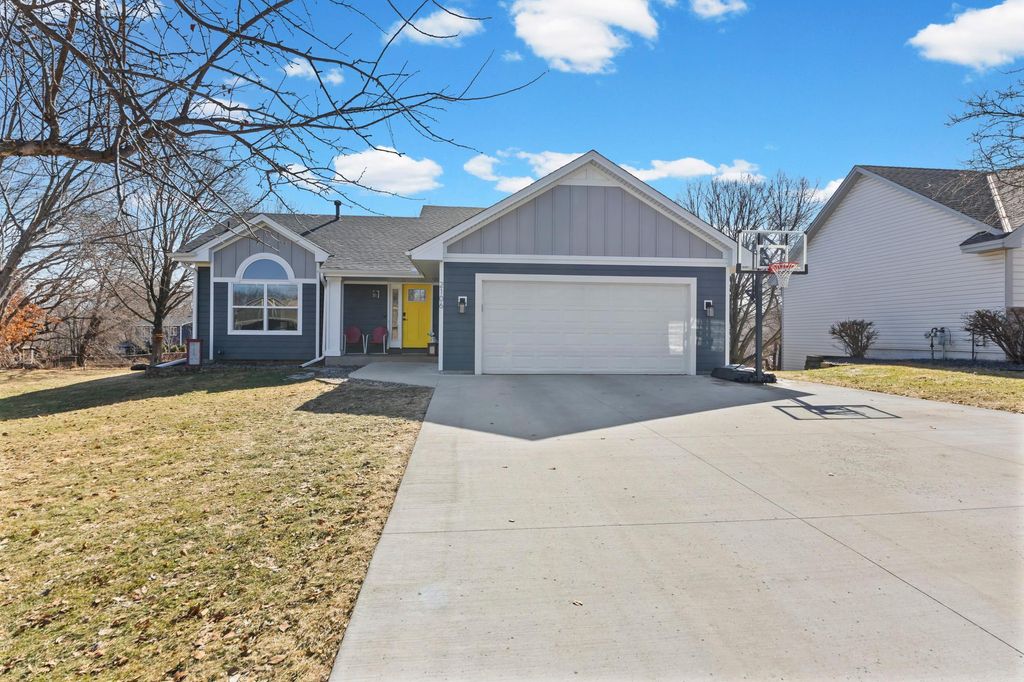 Photo of 2106 141st Lane NW, Andover, MN 55304 (MLS # 7029069)