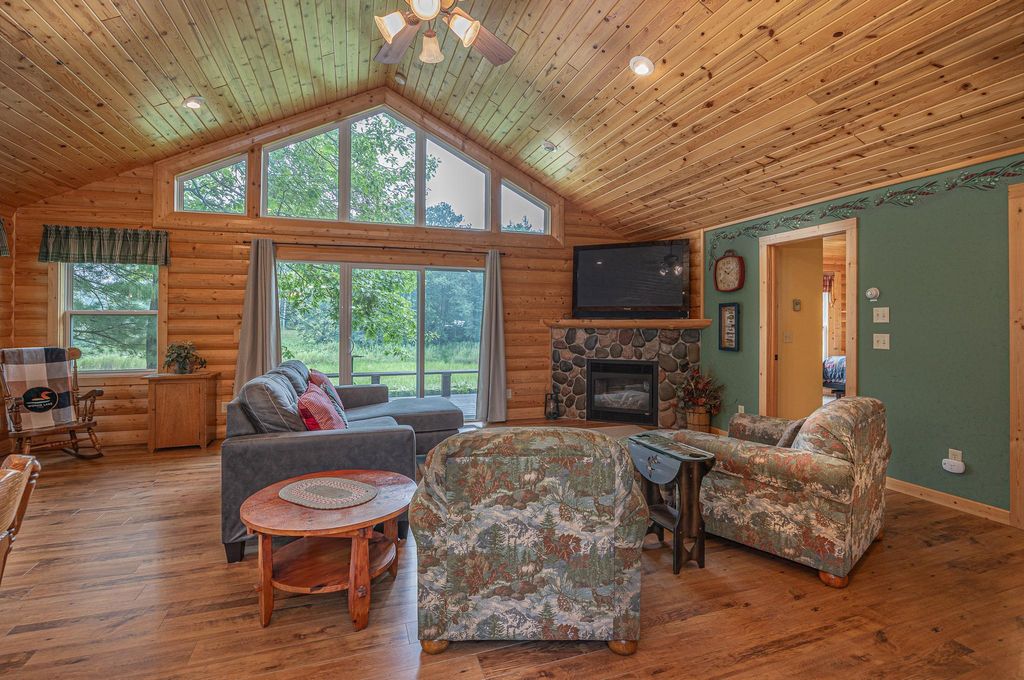 Photo of 1020 County 5 NW, Hackensack, MN 56452 (MLS # 7046293)