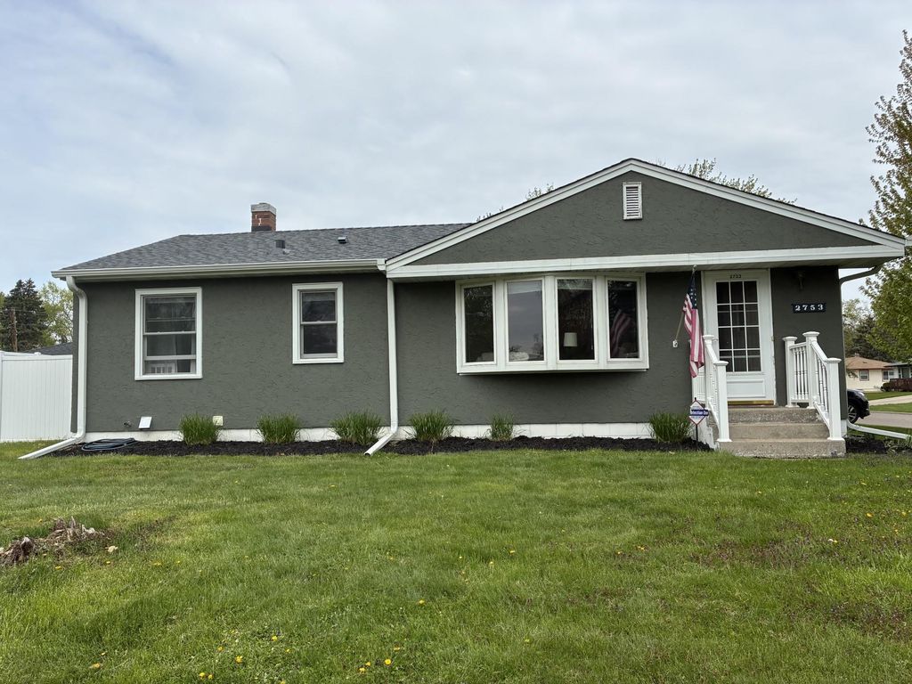 Photo of 2753 Delaware Avenue, North Saint Paul, MN 55109 (MLS # 7070700)