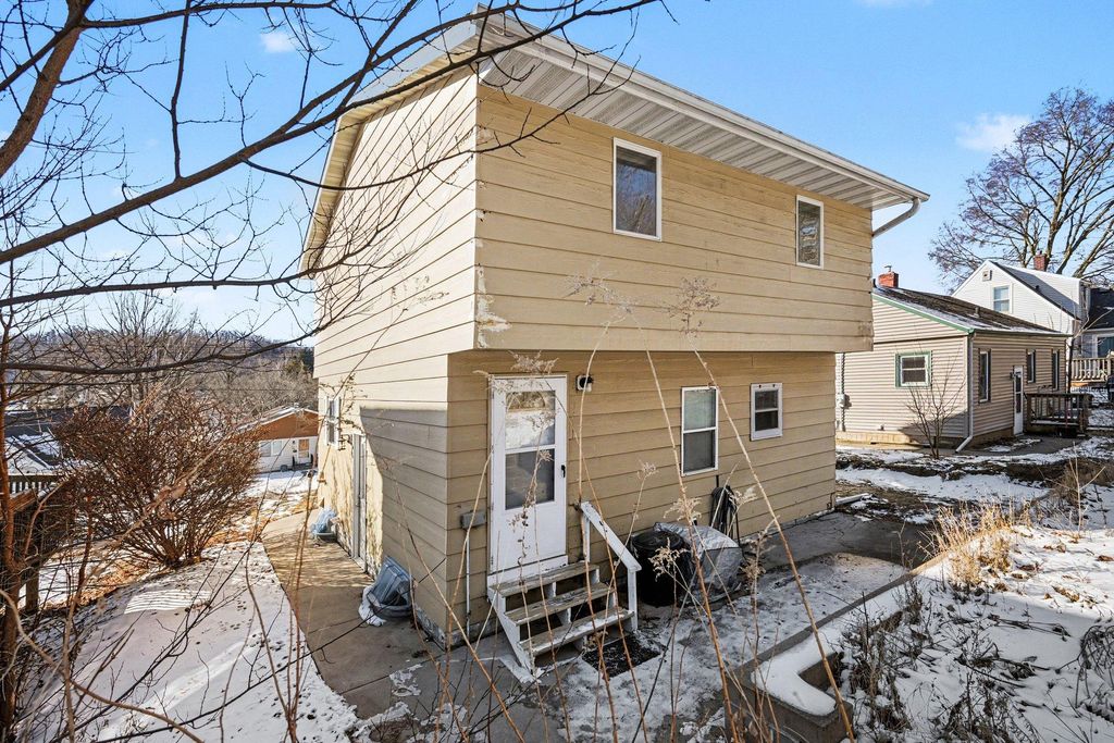 Photo of 818 Hawthorn Street, Red Wing, MN 55066 (MLS # 7018763)