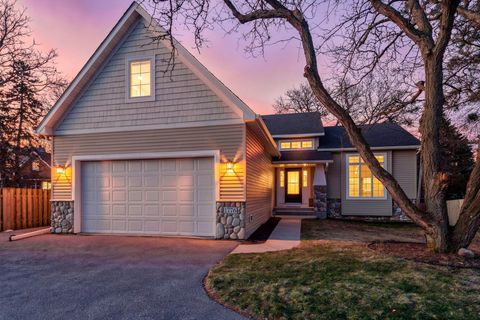 1776 McMenemy Street Maplewood MN 55117