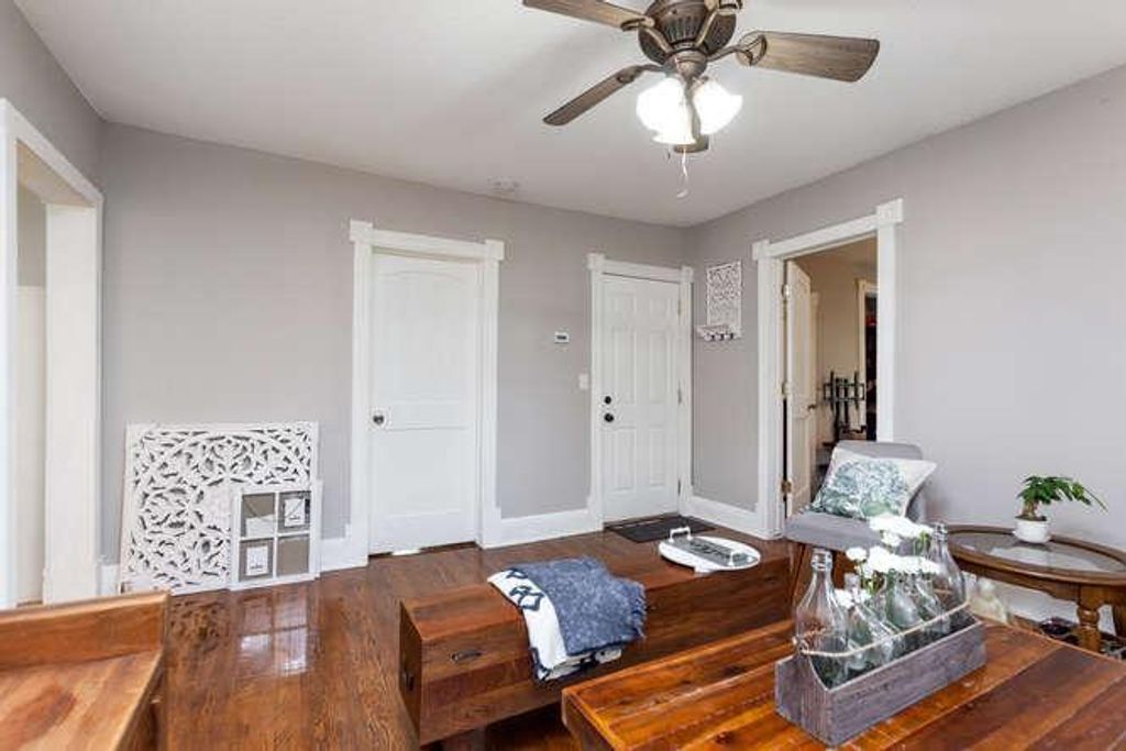 Photo of 973 Jessamine Avenue E, Saint Paul, MN 55106 (MLS # 7031765)