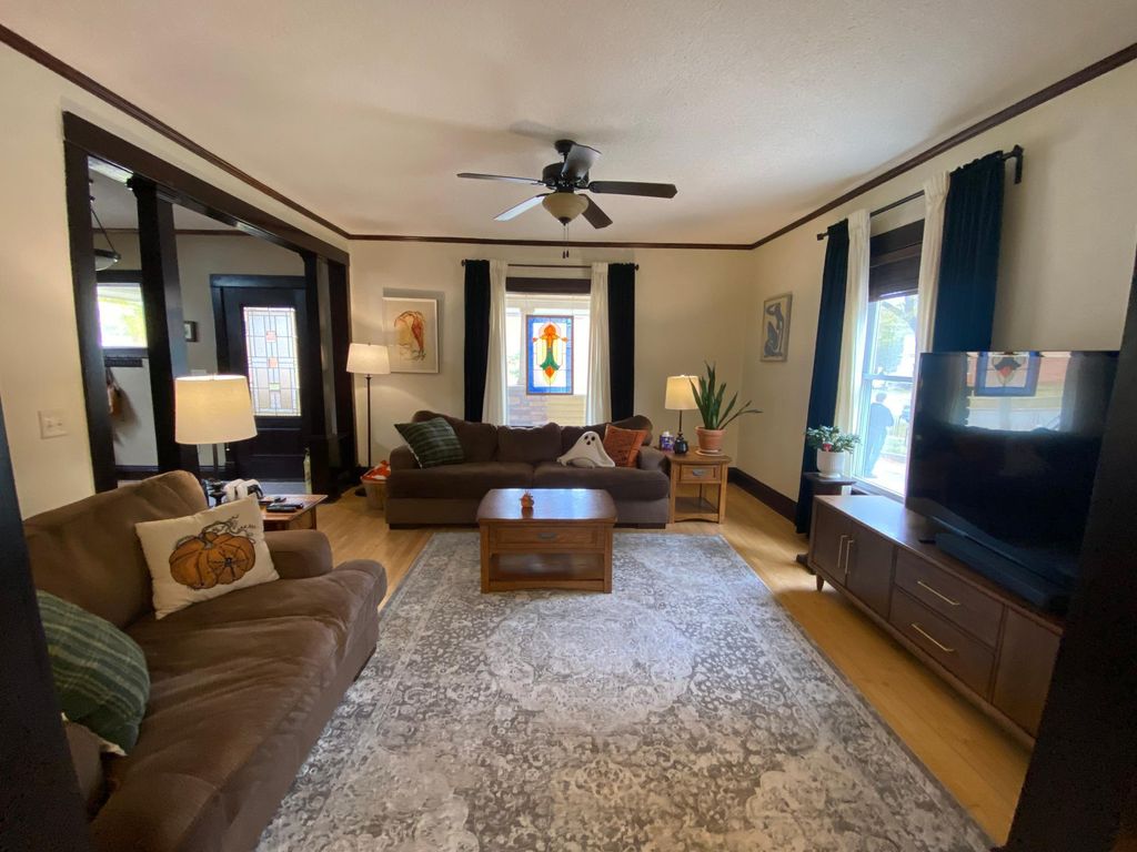 Photo of 912 Center Street W, Rochester, MN 55902 (MLS # 6813094)