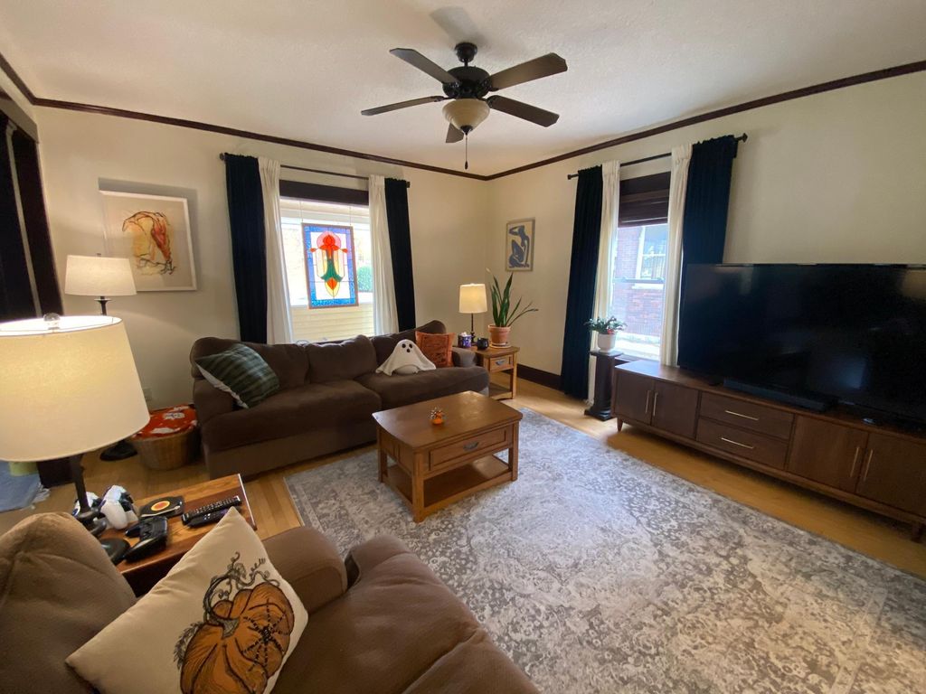 Photo of 912 Center Street W, Rochester, MN 55902 (MLS # 6813094)