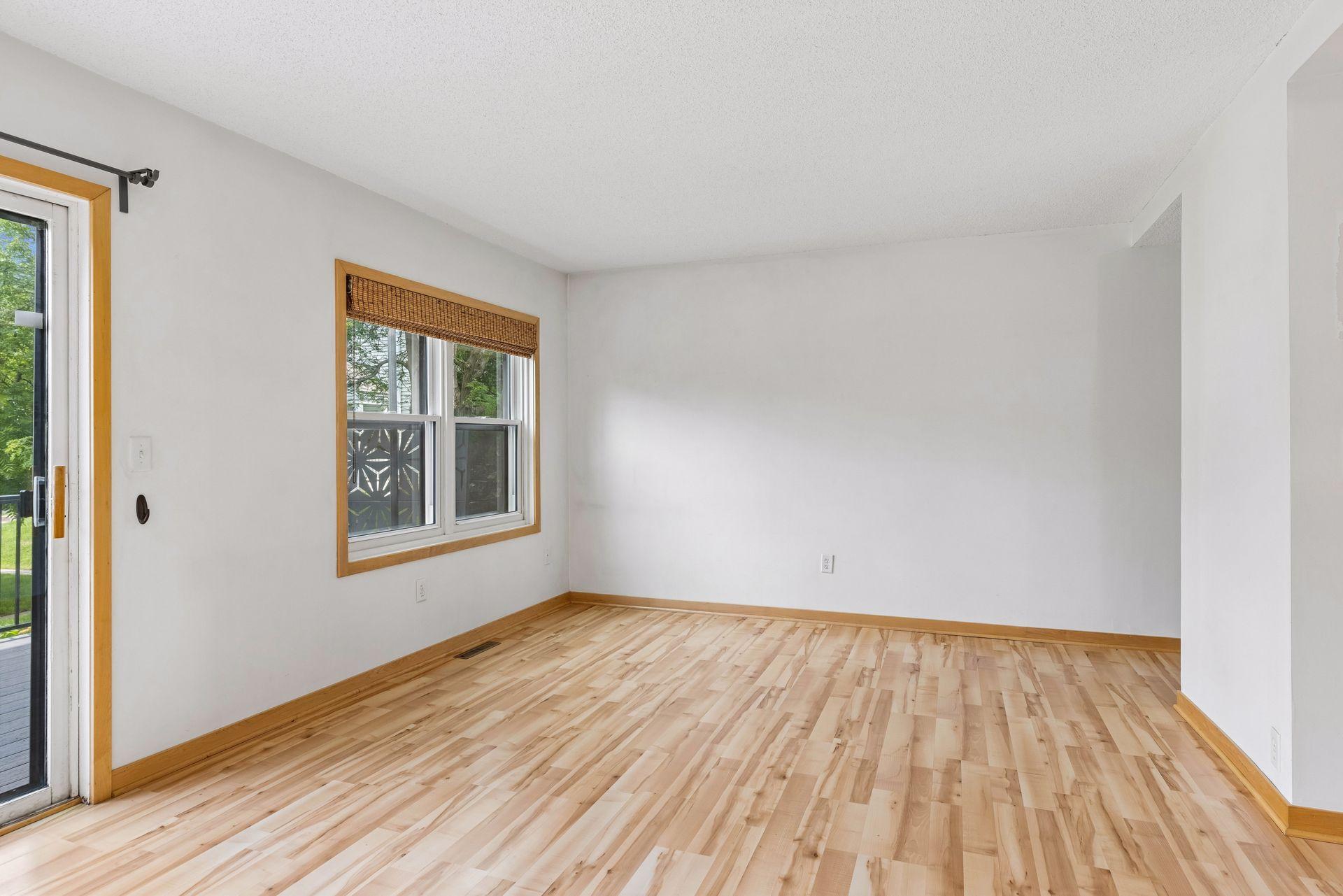 244 3rd Avenue NE