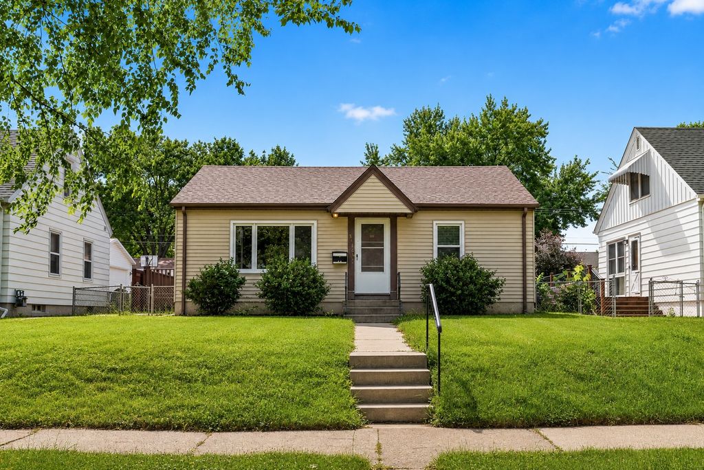 Photo of 3518 Taylor Street NE, Minneapolis, MN 55418 (MLS # 7095178)