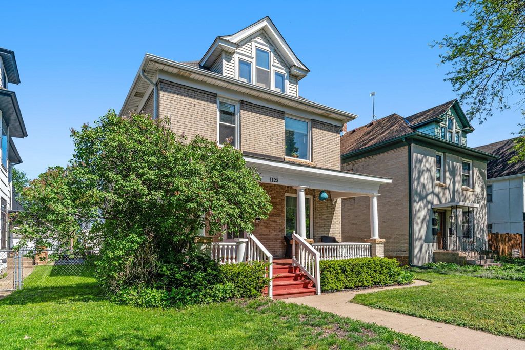 Photo of 1123 5th Street NE, Minneapolis, MN 55413 (MLS # 7073225)