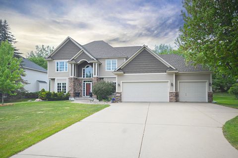 8051 Enclave Bay Woodbury MN 55125