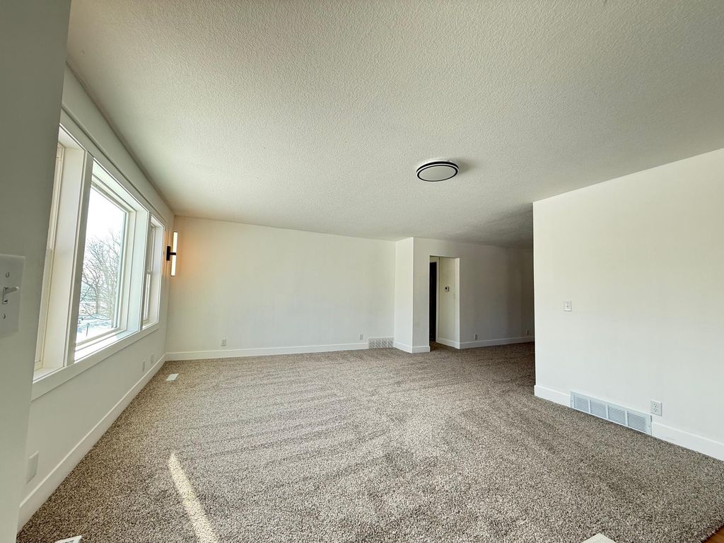 Photo of 2903 Fremont Court SW, Rochester, MN 55902 (MLS # 6823273)