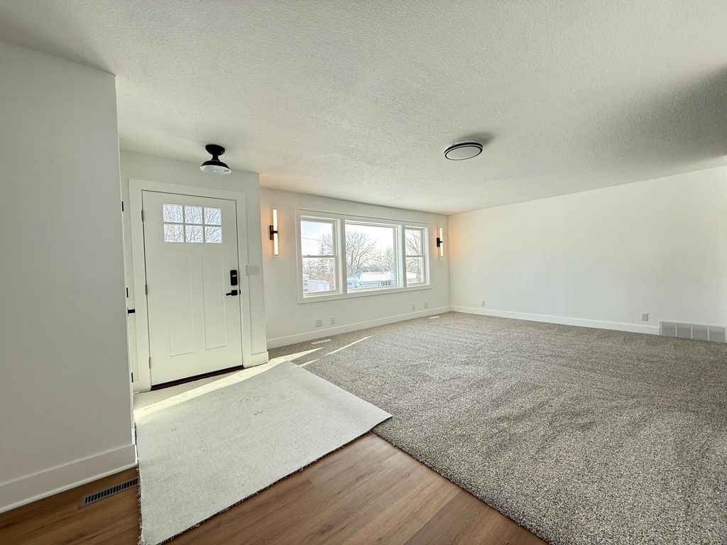 Photo of 2903 Fremont Court SW, Rochester, MN 55902 (MLS # 6823273)