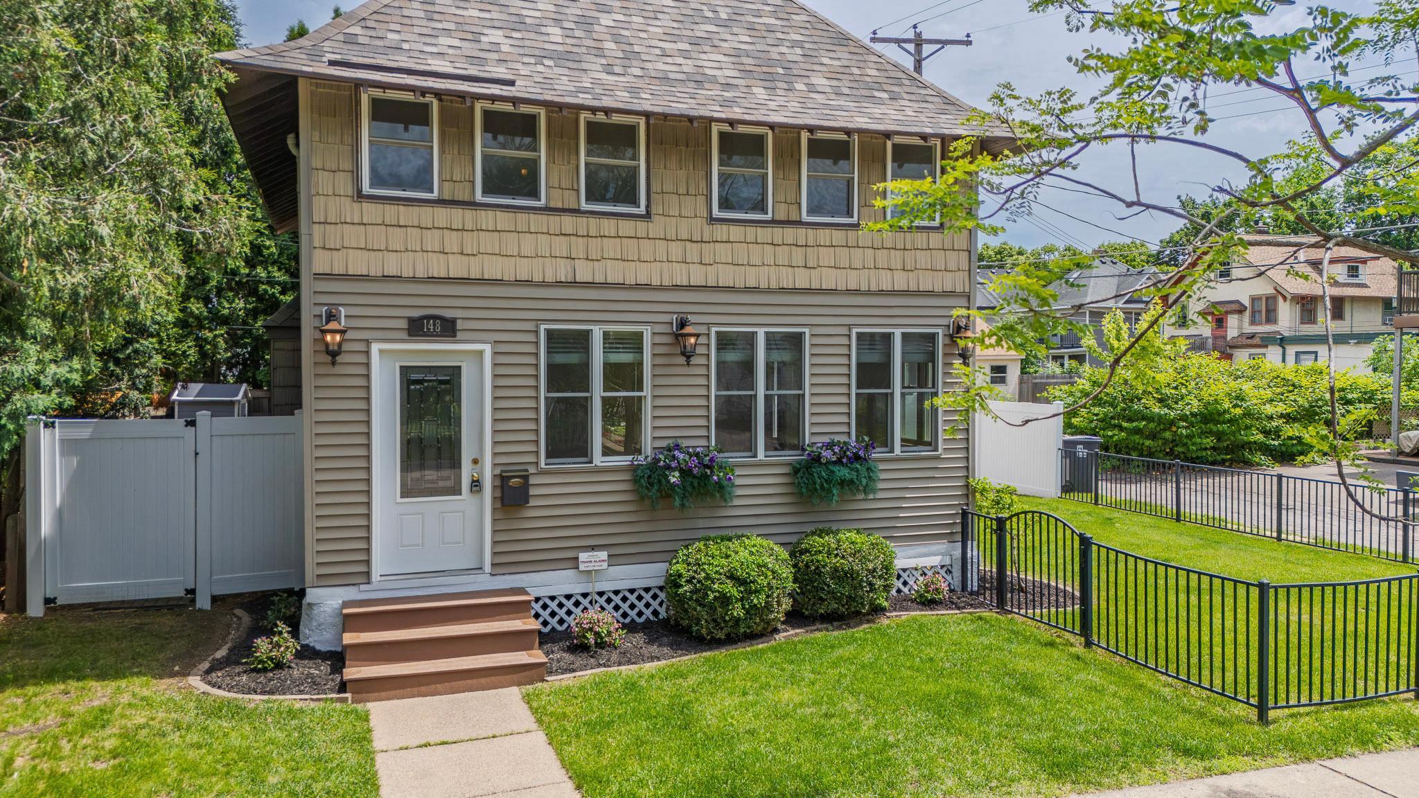 148 Wilder Street N