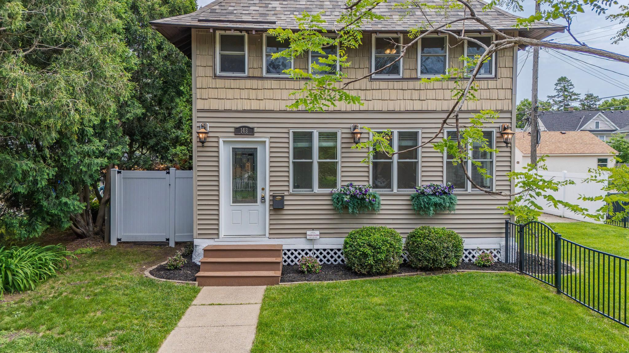 148 Wilder Street N