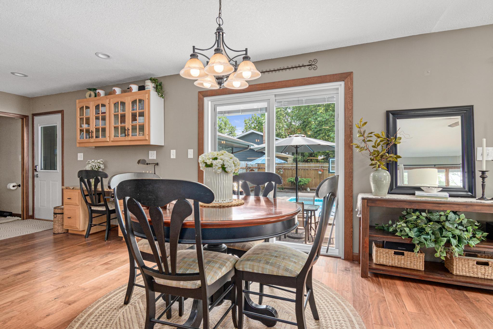 4322 Rustic Place