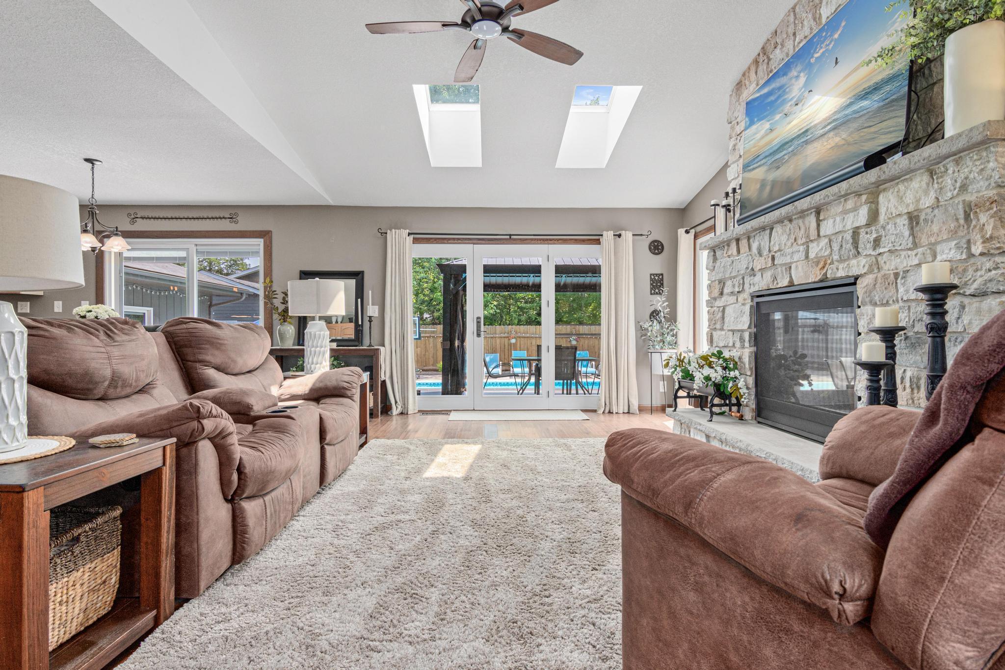 4322 Rustic Place