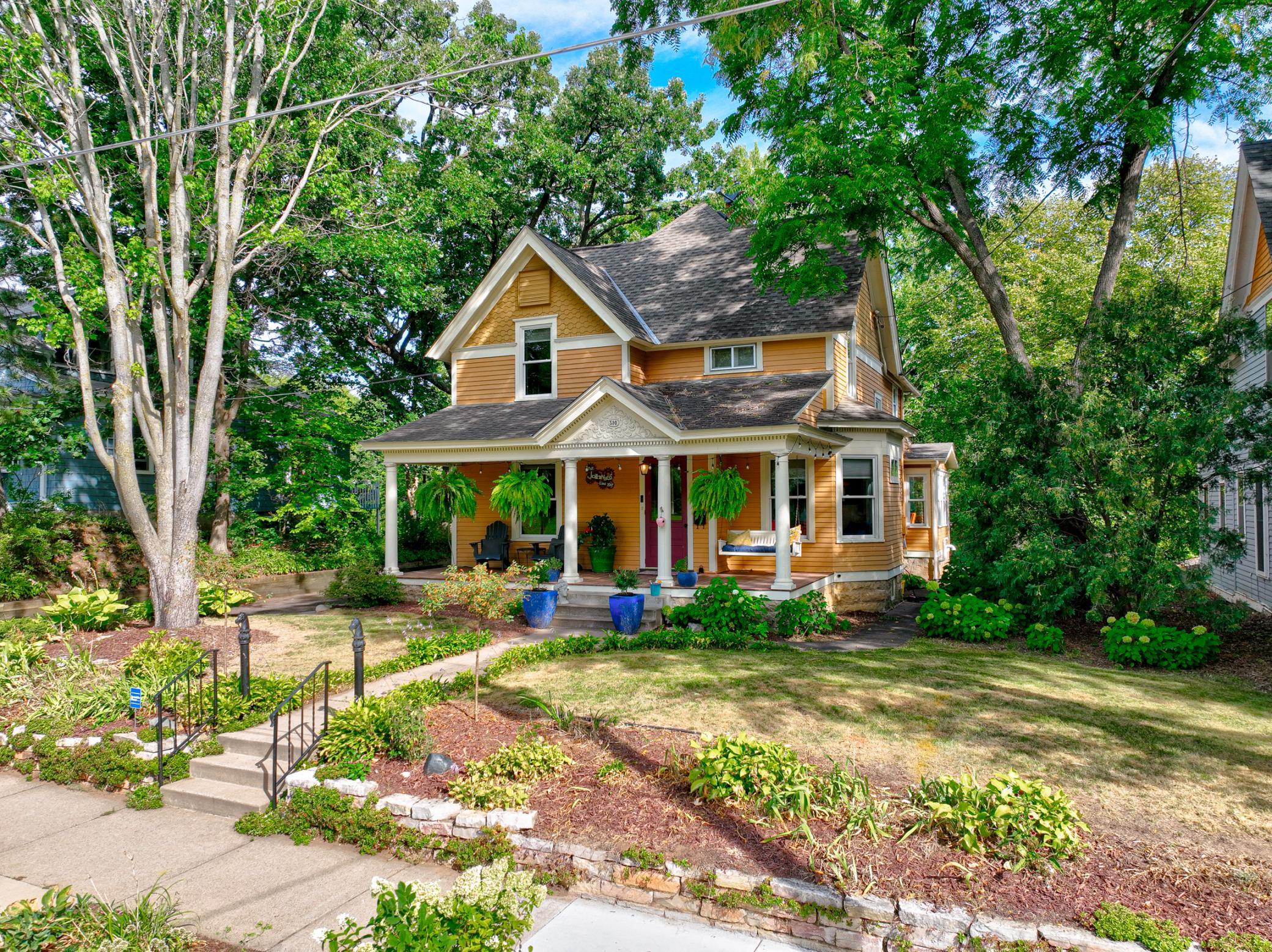 510 Olive Street W