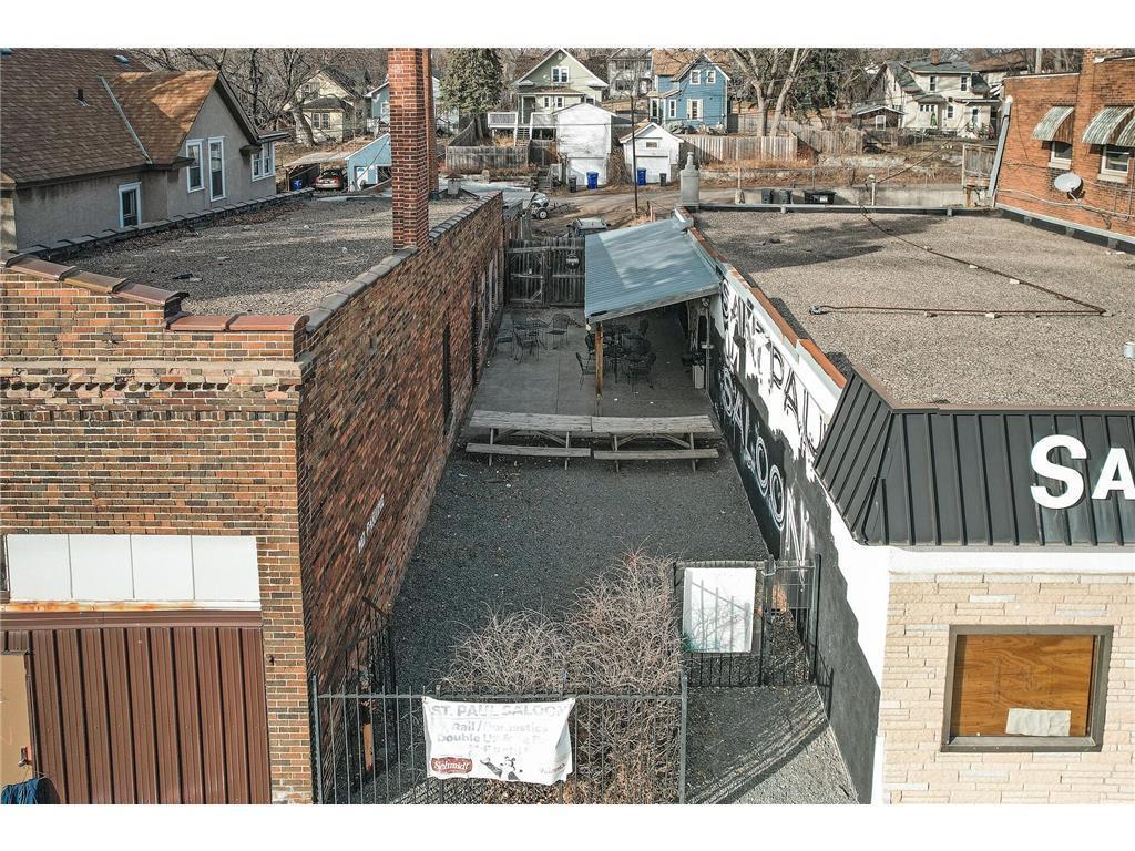 1039 Hudson Road