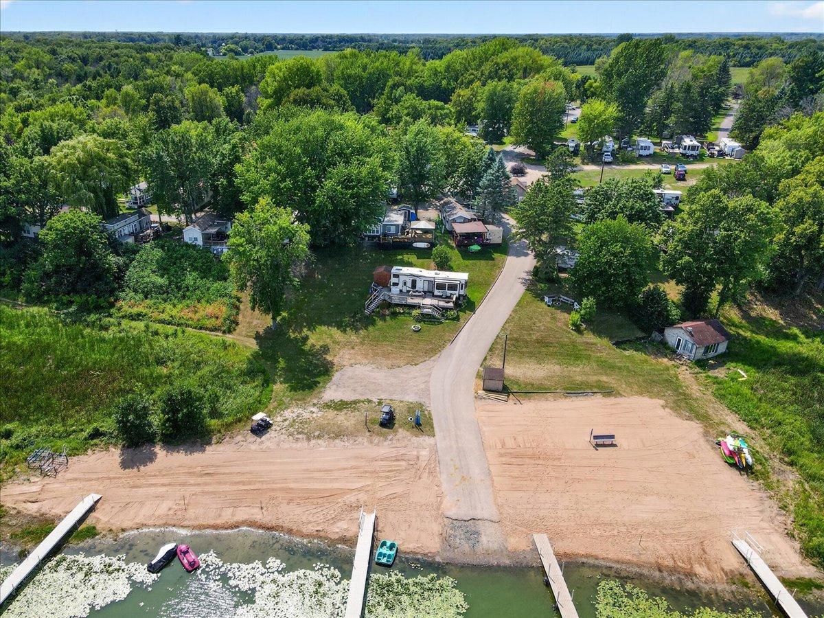 32741 N Lakes Trail