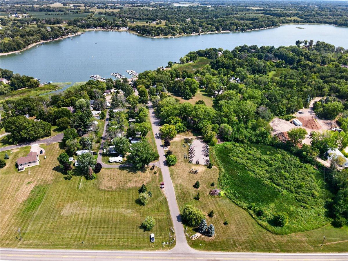 32741 N Lakes Trail