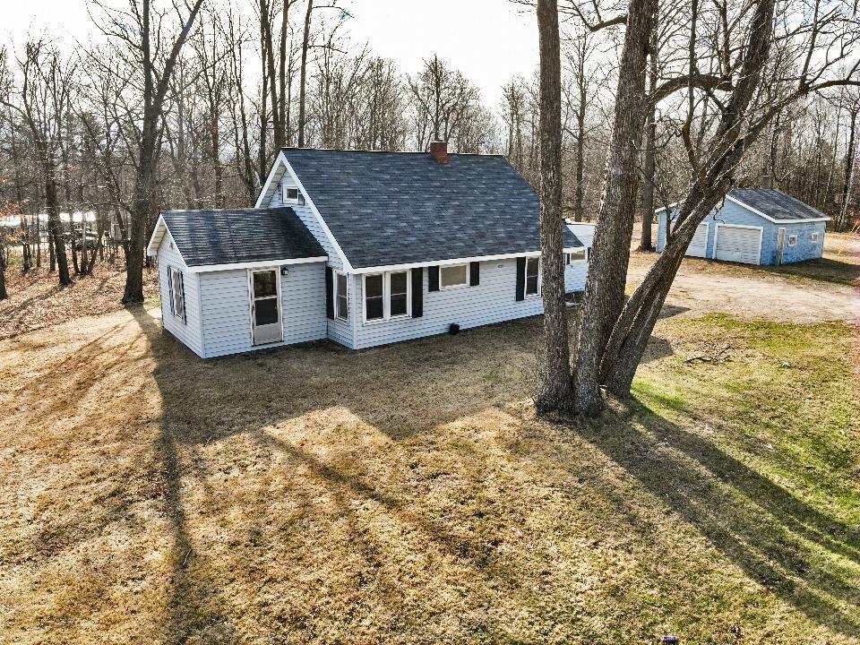 21402 US Highway 169