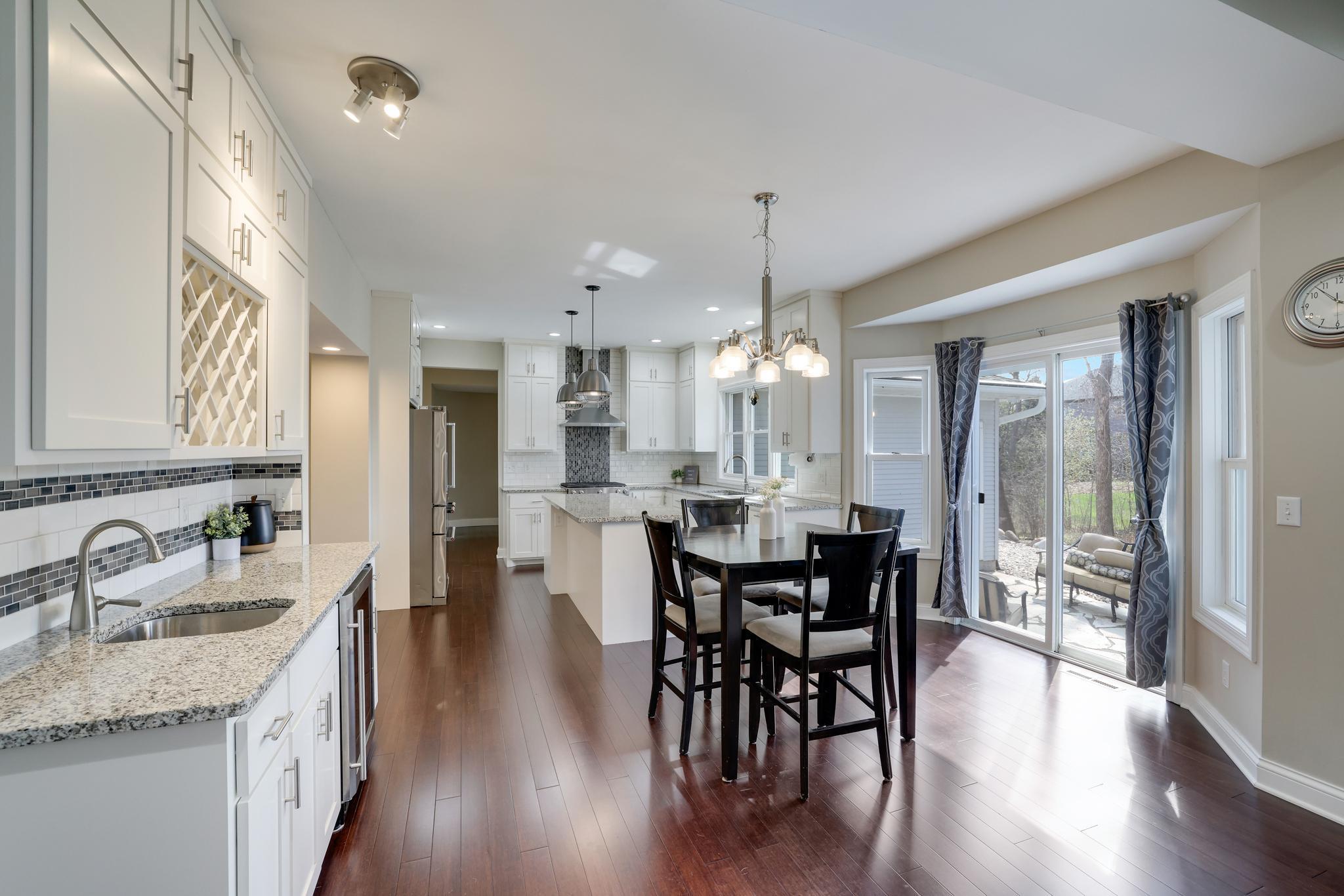 865 Bayside Lane