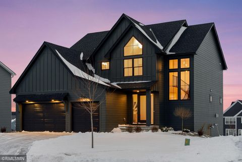 5042 Airlake Draw Woodbury MN 55129