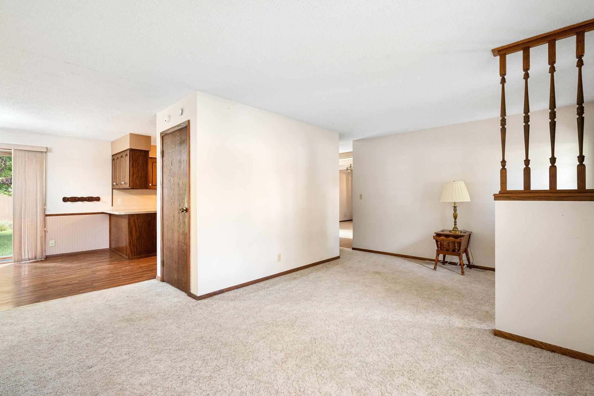 Owatonna, Minnesota 55060, United States, 3 Bedrooms Bedrooms, ,2 BathroomsBathrooms,Residential,Active,197362