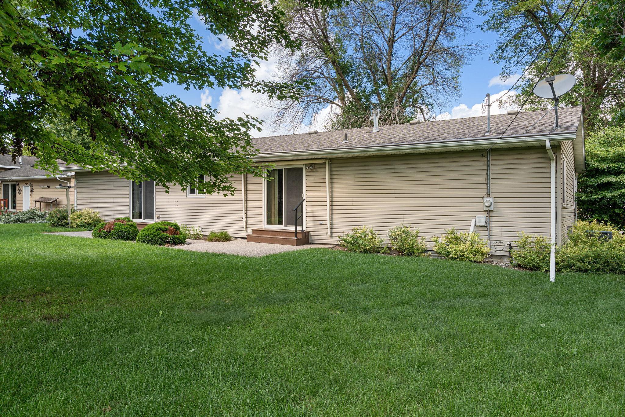 Owatonna, Minnesota 55060, United States, 3 Bedrooms Bedrooms, ,2 BathroomsBathrooms,Residential,Active,197362