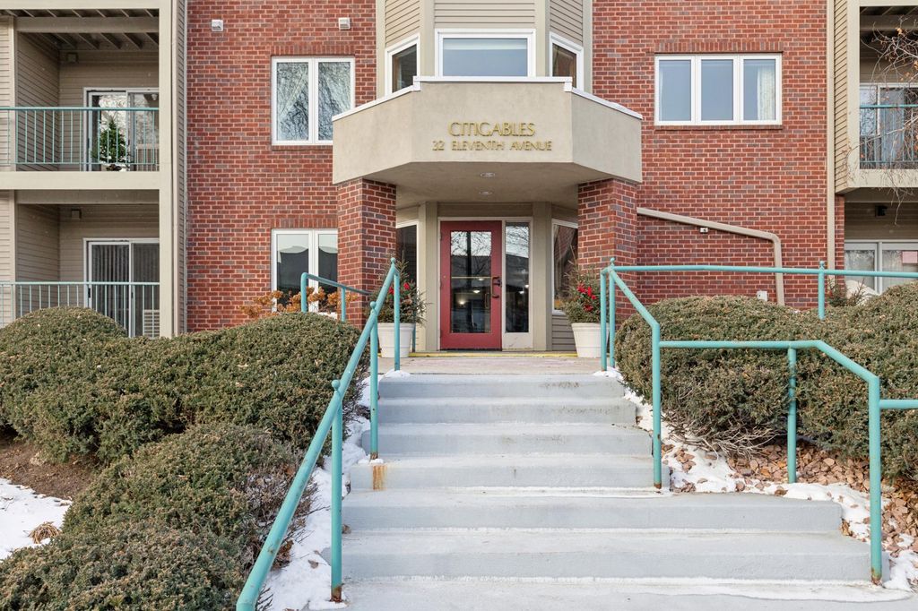 Photo of 32 11th Avenue S #303, Hopkins, MN 55343 (MLS # 7009094)