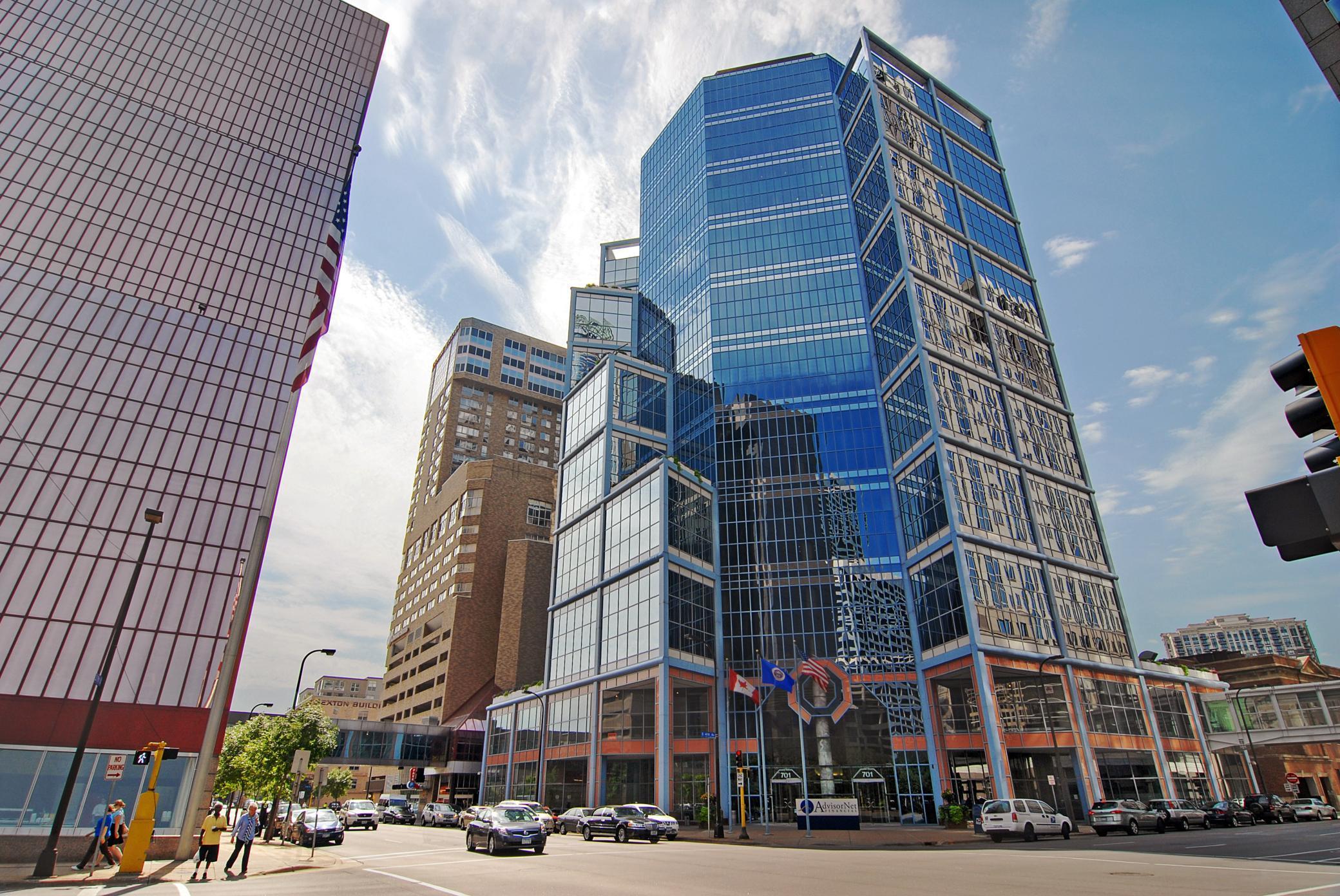 433 S 7th Street 1628