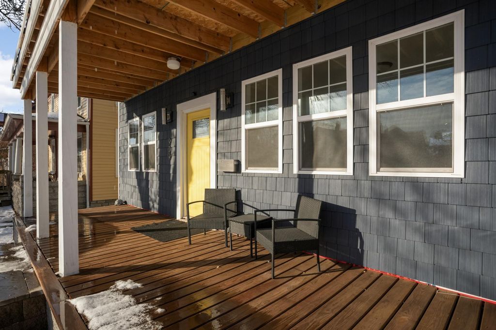 Photo of 909 Marshall Avenue, Saint Paul, MN 55104 (MLS # 7009984)