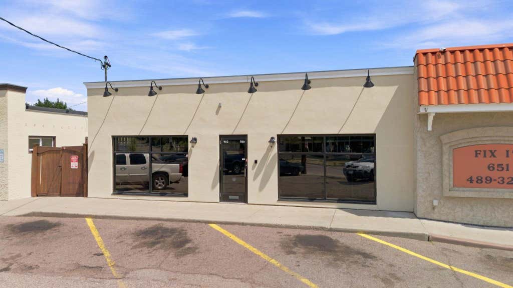 Photo of 980 Dale Street N, Saint Paul, MN 55117 (MLS # 7121397)
