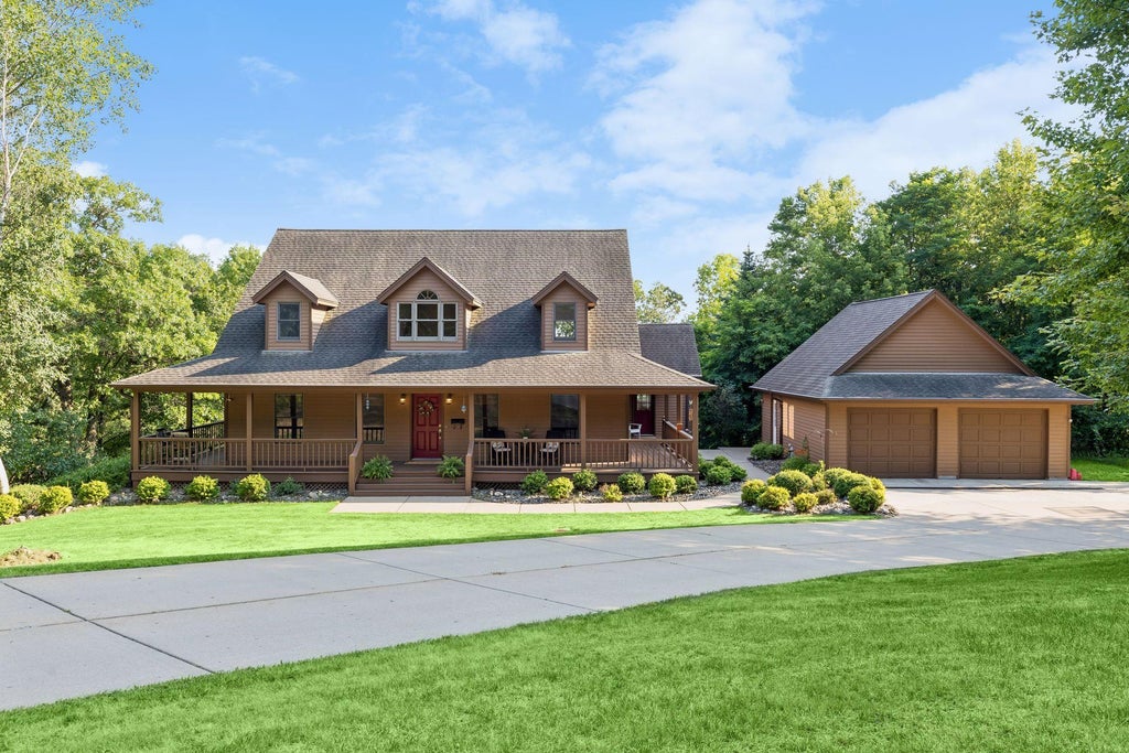Photo of 2770 Southview Ridge, Red Wing, MN 55066 (MLS # 7113996)