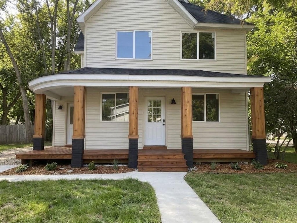 Photo of 301 Center Avenue S, Montrose, MN 55363 (MLS # 7136777)