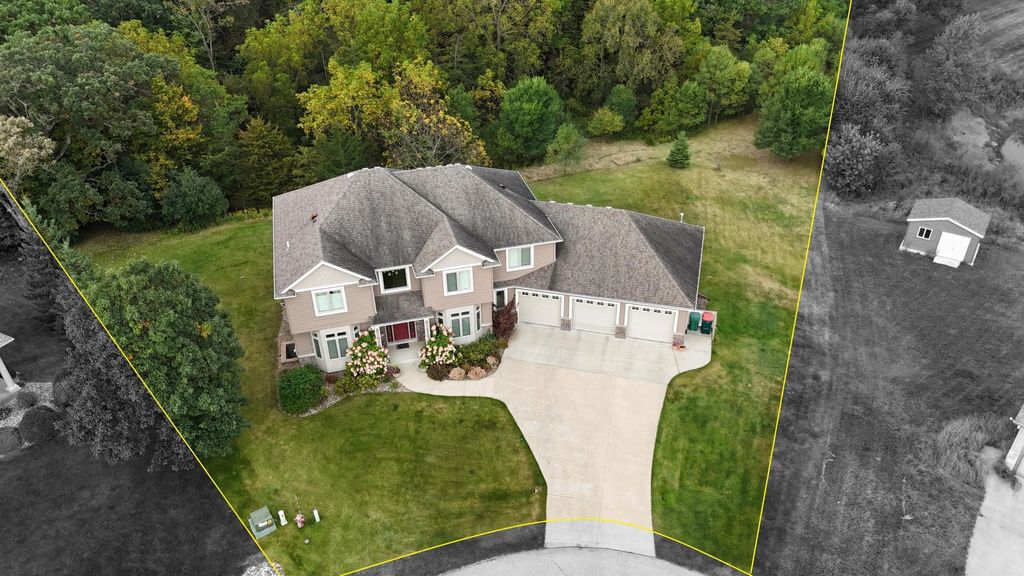 Photo of 785 River Park Road SE, Oronoco, MN 55960 (MLS # 6826081)