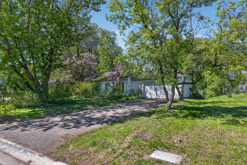 Photo of 15105 Dunbar Court, Apple Valley, MN 55124 (MLS # 7070116)