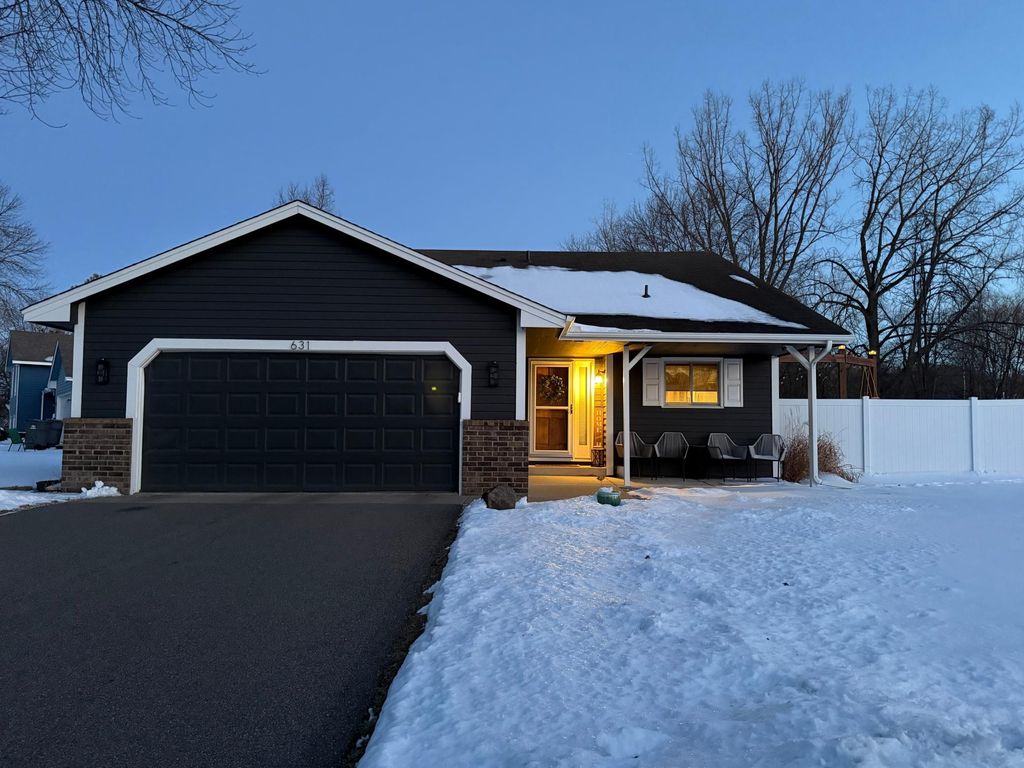 Photo of 631 Conestoga Trail, Chanhassen, MN 55317 (MLS # 7027006)