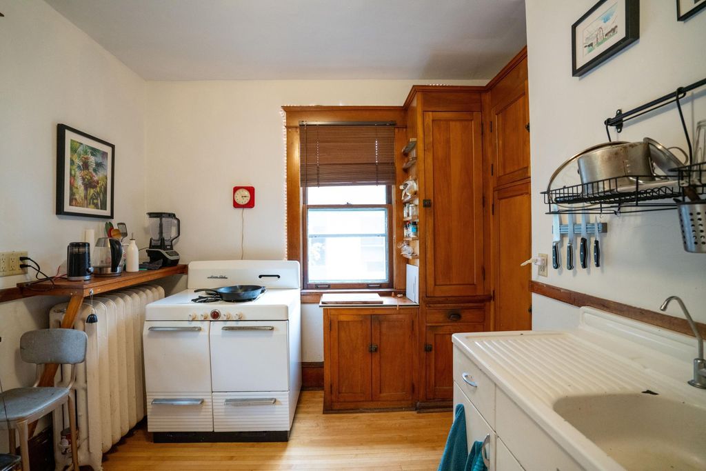 Photo of 1879 Portland Avenue #3, Saint Paul, MN 55104 (MLS # 6813282)