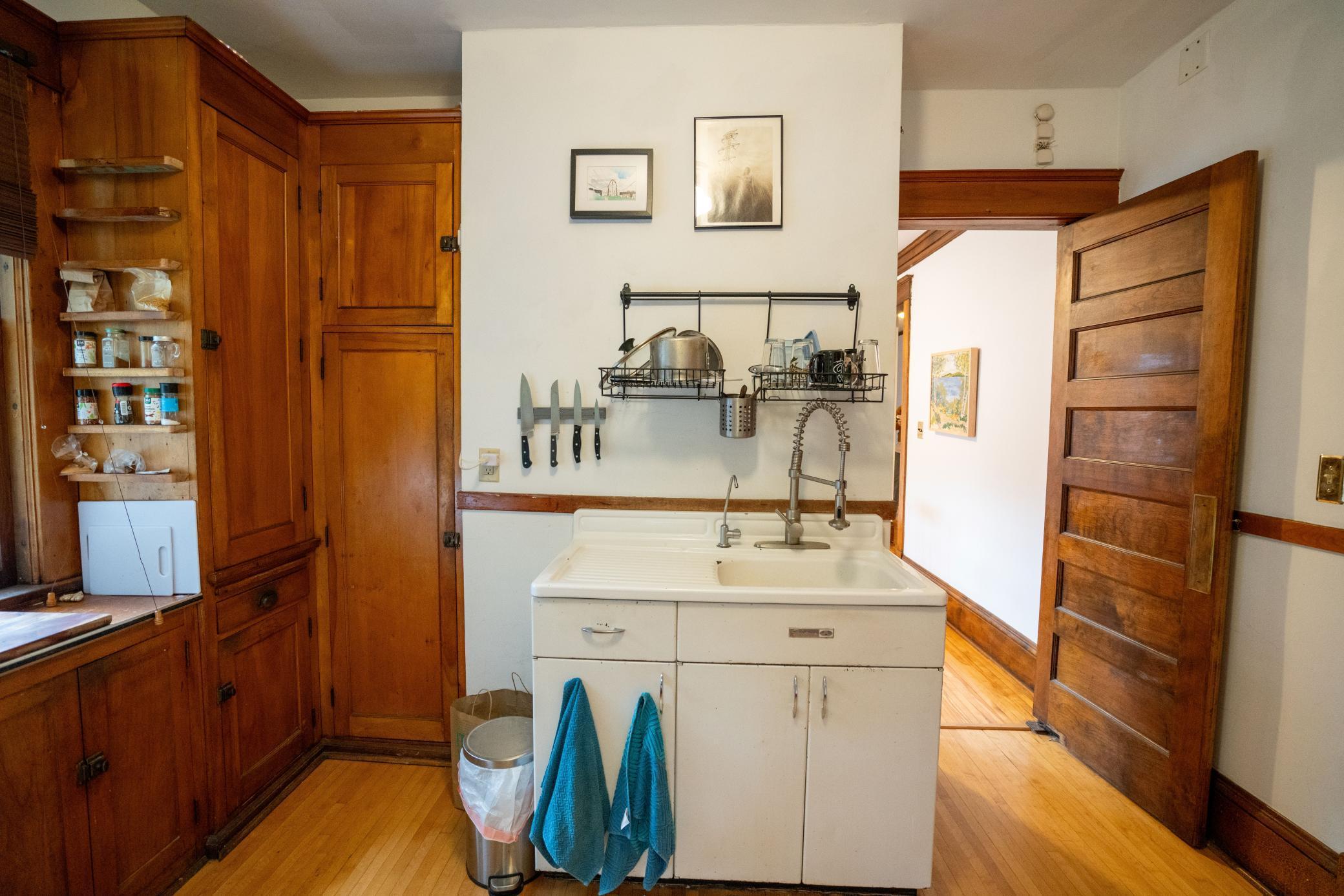 1879 Portland Avenue 3