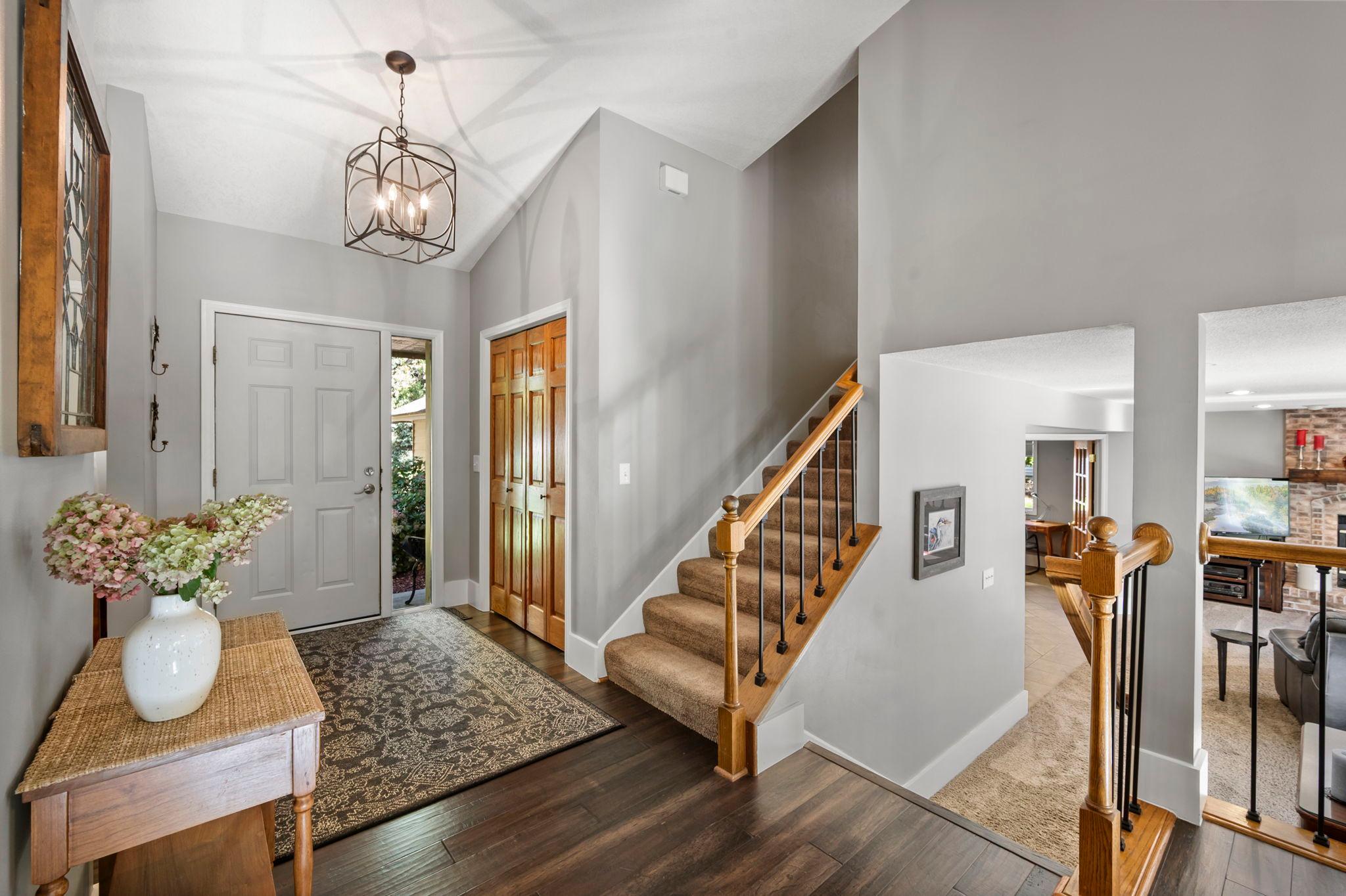 1205 Hilloway Circle