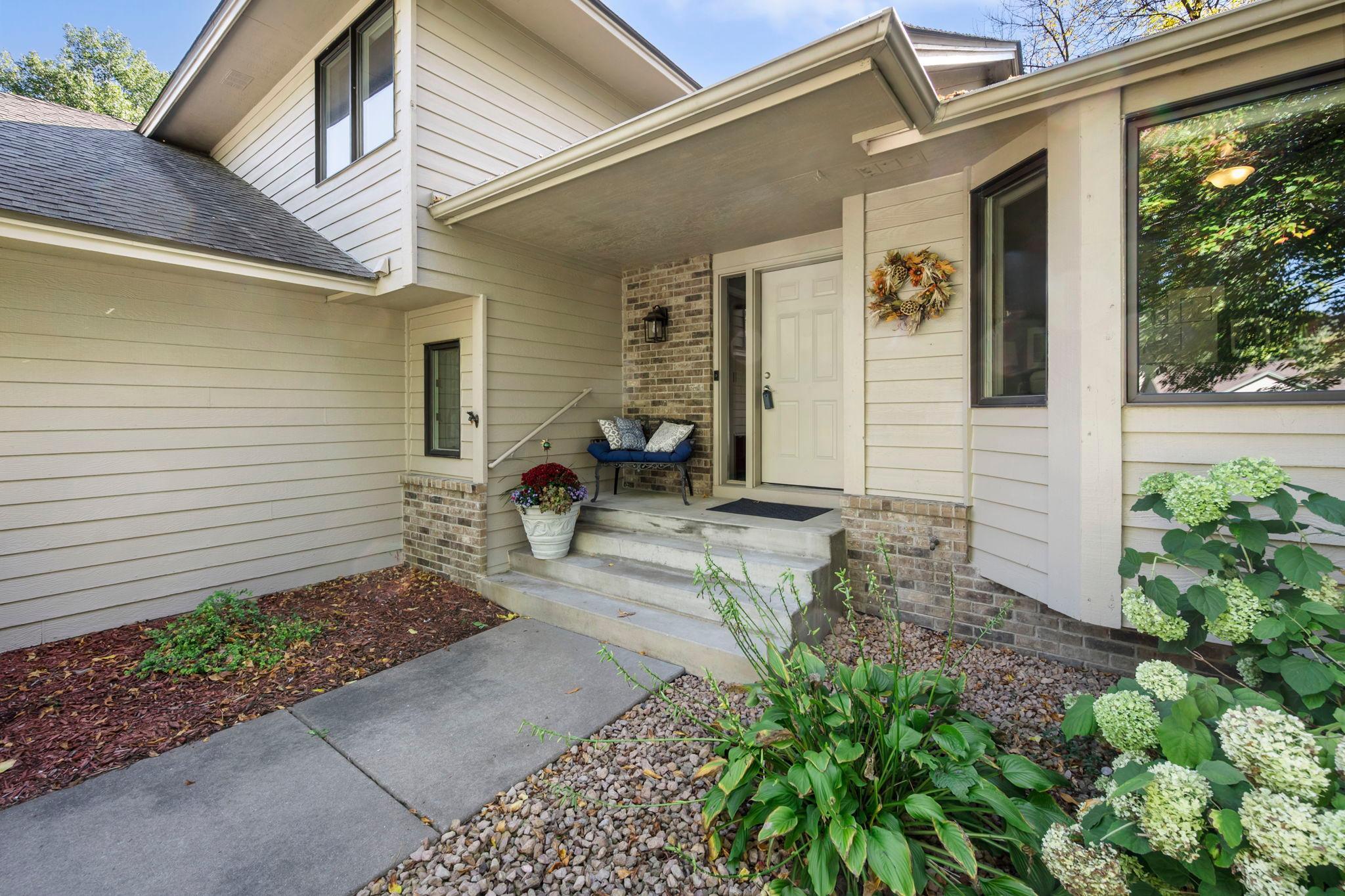 1205 Hilloway Circle