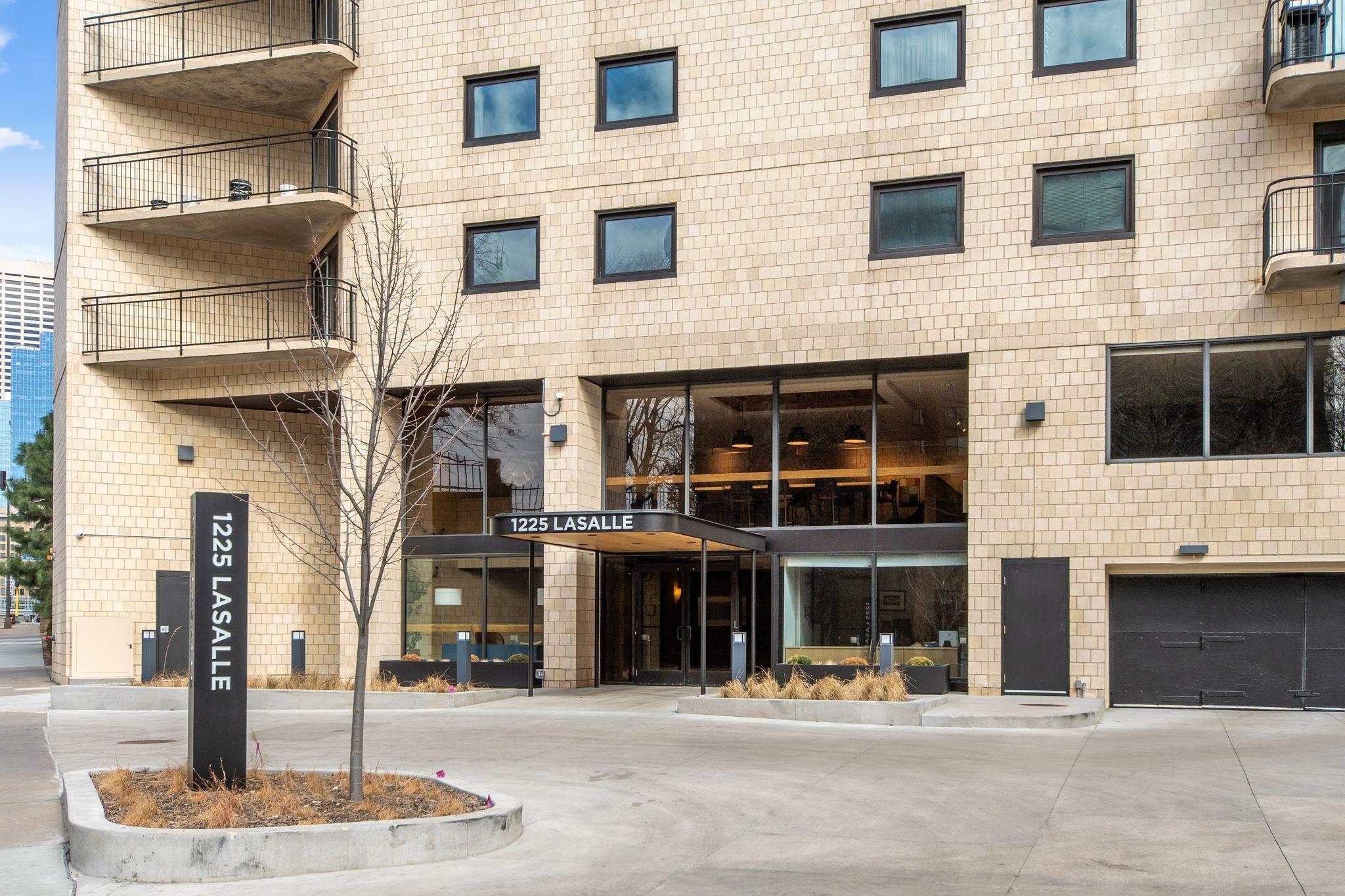 1225 Lasalle Avenue 708