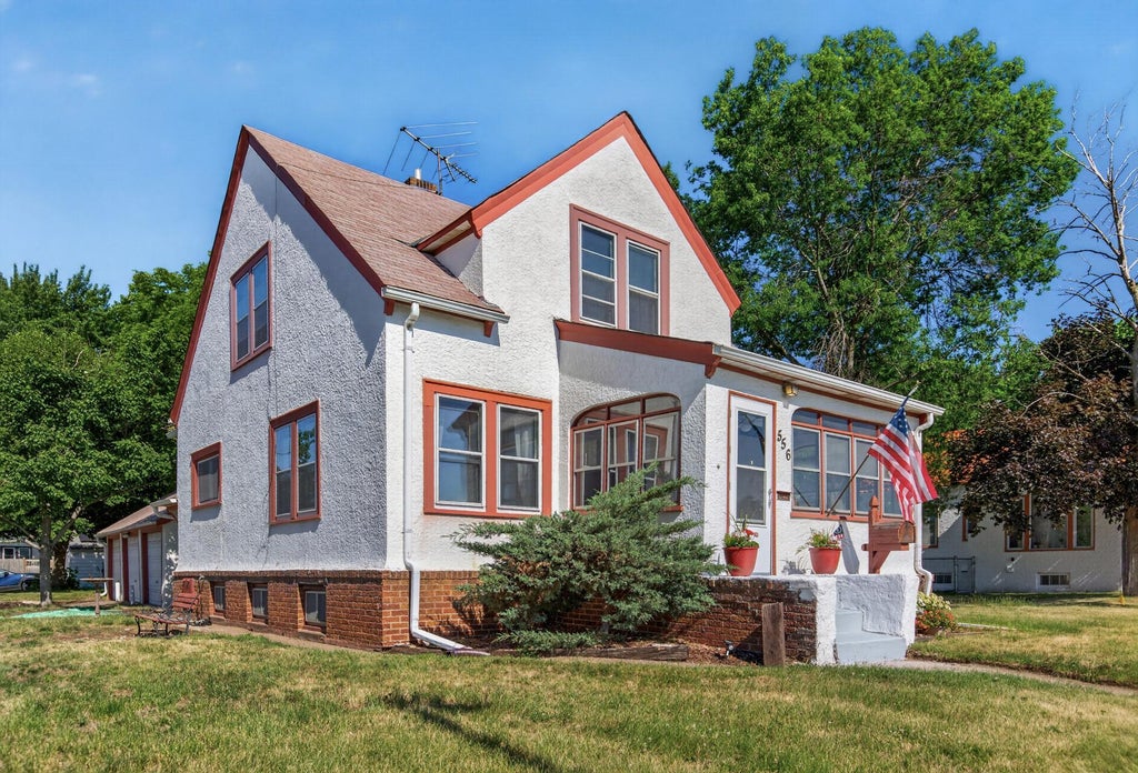 Photo of 556 5th Avenue S, South Saint Paul, MN 55075 (MLS # 7087561)