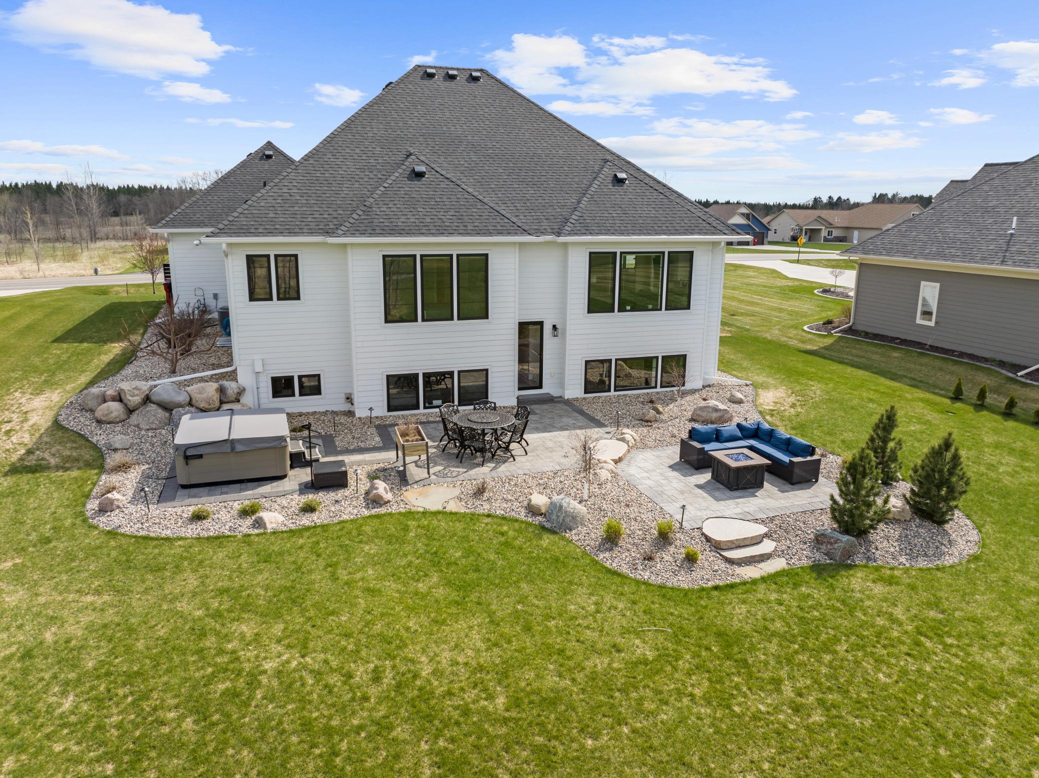 4855 Geneva Golf Club Drive NE