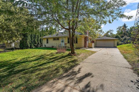 1790 Oakcrest Avenue Roseville MN 55113