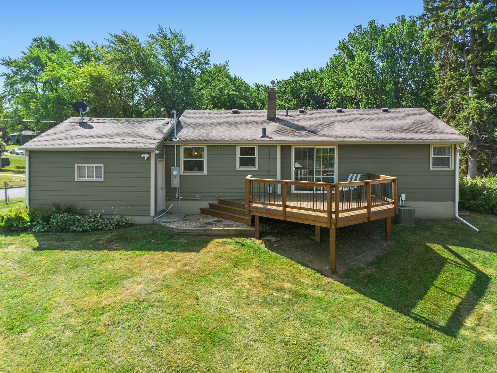2435 Jansen Avenue