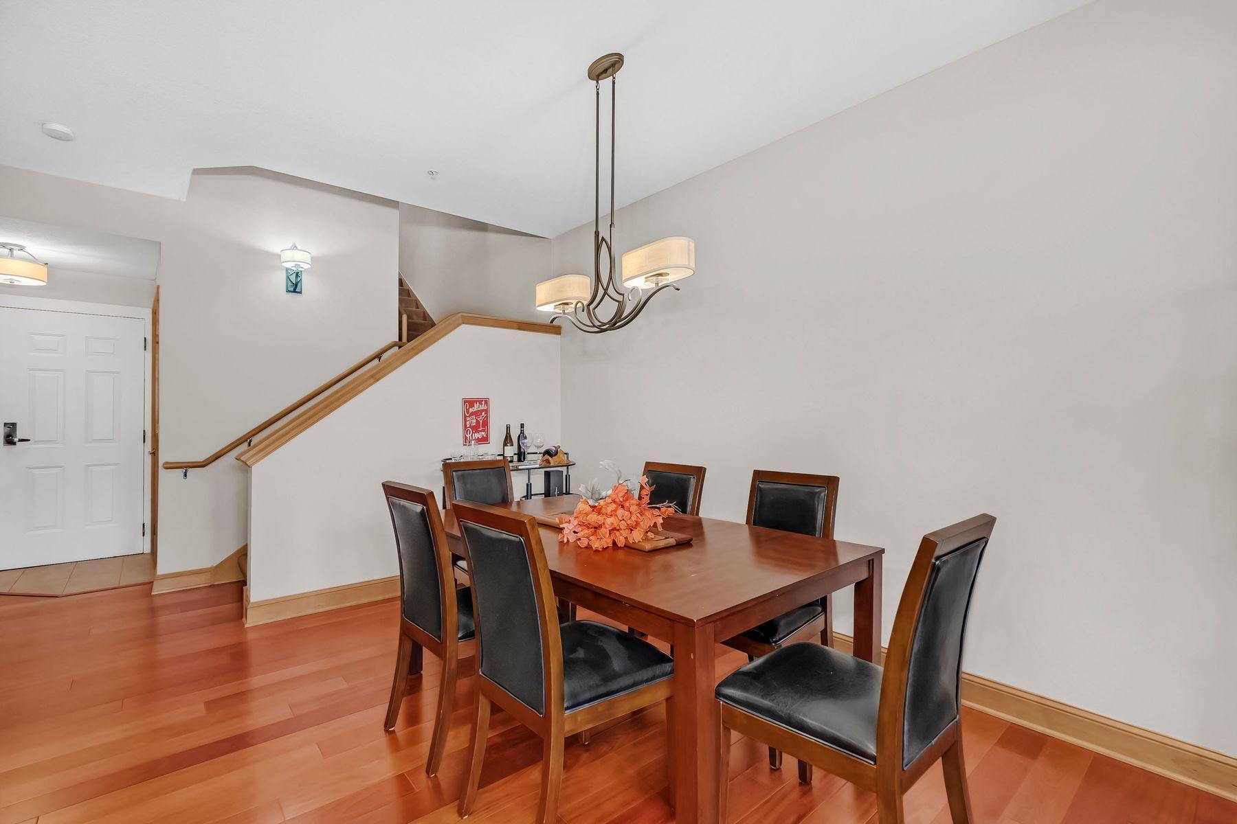 650 Main Street N B05